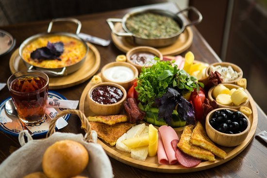 Azerbaijani Breakfast — A Taste of Culture and Tradition